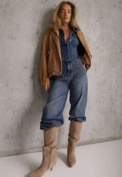 Niebieskie Jeansy z Bawełną o Szerokim Kroju High Waist Ozdobione Kieszeniami Ledrea