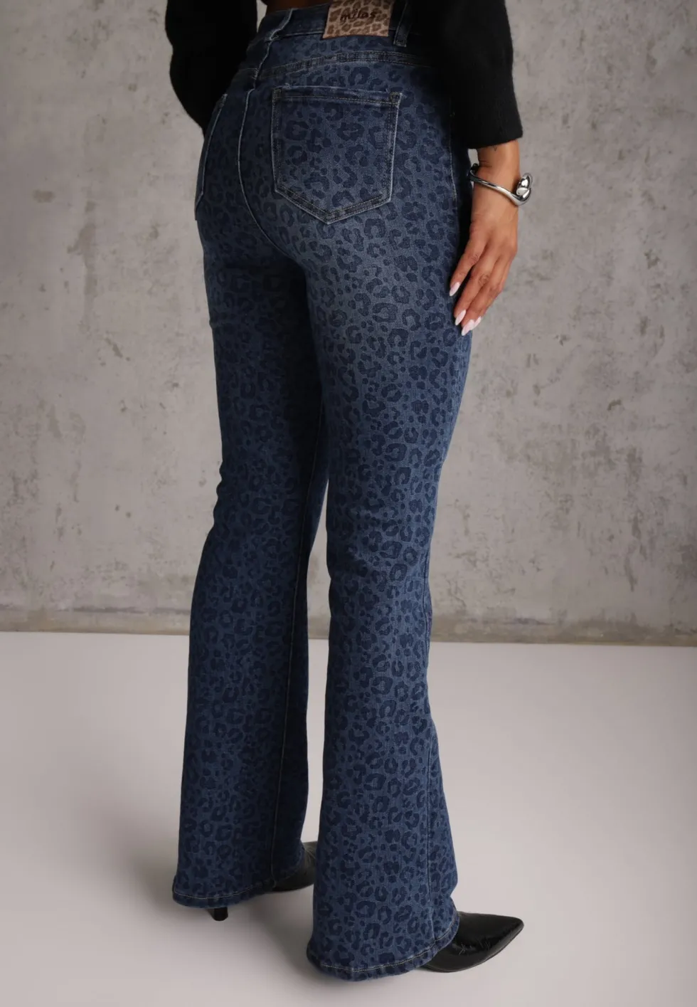 Niebieskie Panterkowe Jeansy Flare High Waist z Bawełną Kanyla