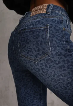 Niebieskie Panterkowe Jeansy Flare High Waist z Bawełną Kanyla