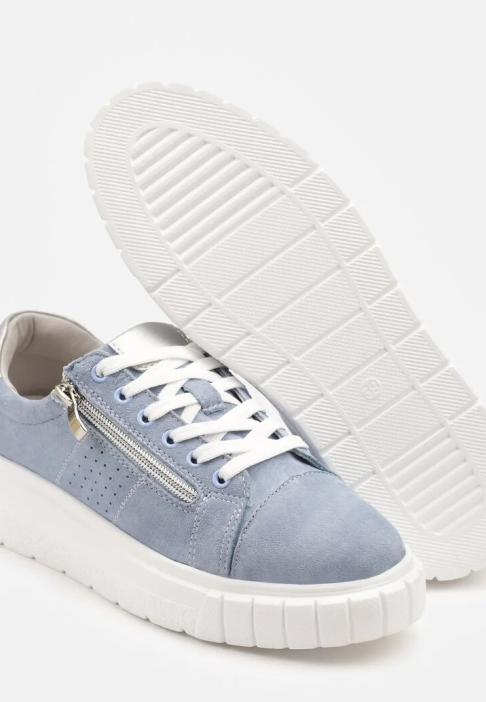 Niebieskie Sneakersy Skórzane na Platformie z Ozdobnym Suwakiem i Perforacją Niliria