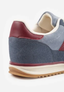 Niebieskie Sneakersy w Stylu Retro z Panelami z Imitacji Zamszu i Przeszyciami na Cholewce Scarfia