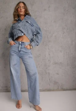 Niebieskie Szerokie Jeansy High Waist z Ozdobnymi Naszywkami Hleffia