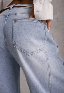 Niebieskie Szerokie Jeansy z Bawełny High Waist z Paskiem w Stylu Sznurówki Vetinia