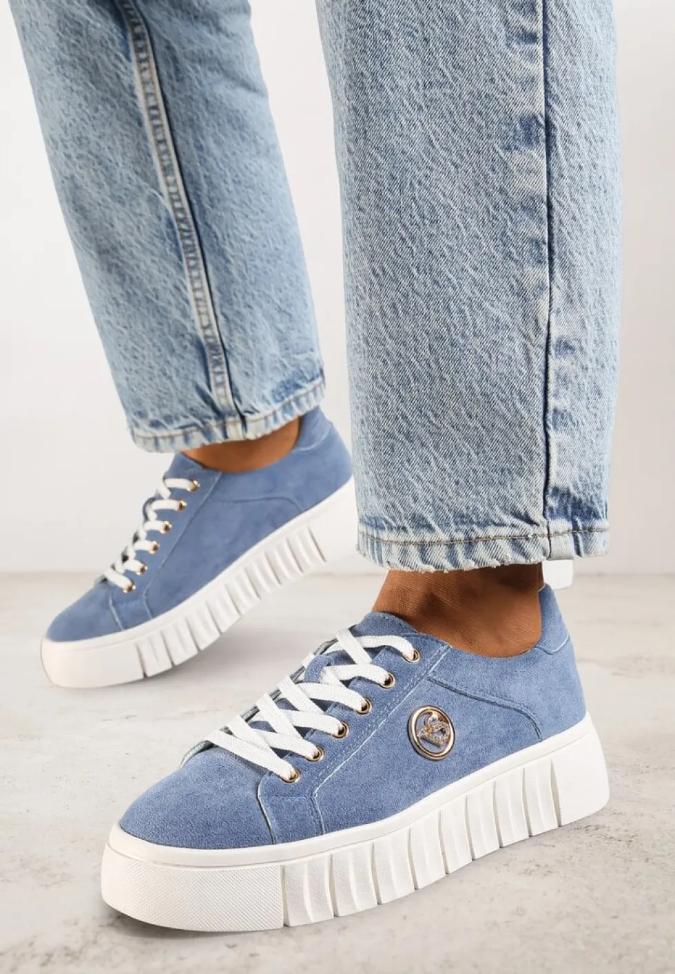 Niebieskie Sznurowane Sneakersy Vices na Platformie z Tłoczeniem i Metaliczną Aplikacją Lavfedi