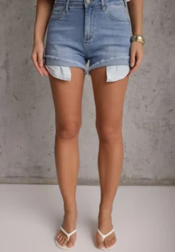 Niebieskie Szorty Denimowe High Waist z Efektem Push-Up i Asymetrycznymi Nogawkami Zilisea