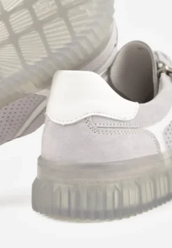 Niebieskie Zamszowe Sneakersy z Półtransparentną Podeszwą Suwakiem i Wkładką ze Skóry Sewtera