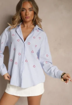 Niebiesko-Czerwona Koszula Oversize w Prążki Zdobiona Haftem w Serca Nitavela