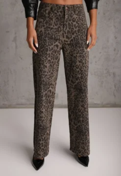 Panterkowe Jeansy Regular z Bawełny Ozdobione Cyrkoniami w Print Leopard Ethi