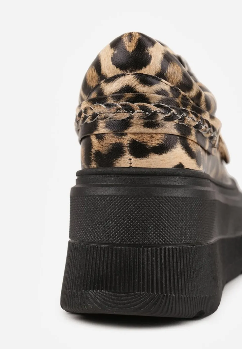 Panterkowe Sneakersy Vices na Platformie Ozdobione Metaliczną Aplikacją Tatellia