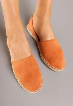Pomarańczowe Espadryle Ozdobione Wyciętą Cholewką i Plecionką Wommea