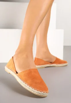Pomarańczowe Espadryle Ozdobione Wyciętą Cholewką i Plecionką Wommea