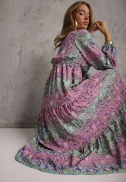 Różowa Sukienka z Dekoltem w V o Rozkloszowanym Fasonie w Print Paisley Akka