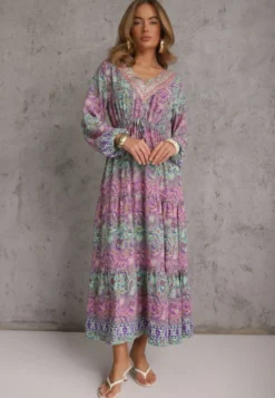 Różowa Sukienka z Dekoltem w V o Rozkloszowanym Fasonie w Print Paisley Akka
