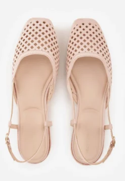 Różowe Baleriny Slingback z Kwadratowym Noskiem i Ażurową Cholewką Jurria