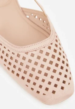 Różowe Baleriny Slingback z Kwadratowym Noskiem i Ażurową Cholewką Jurria