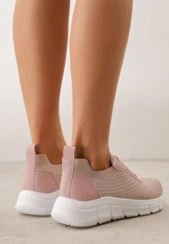Różowe Siateczkowe Buty Sportowe na Piankowej Podeszwie z Tłoczeniami Nisitia