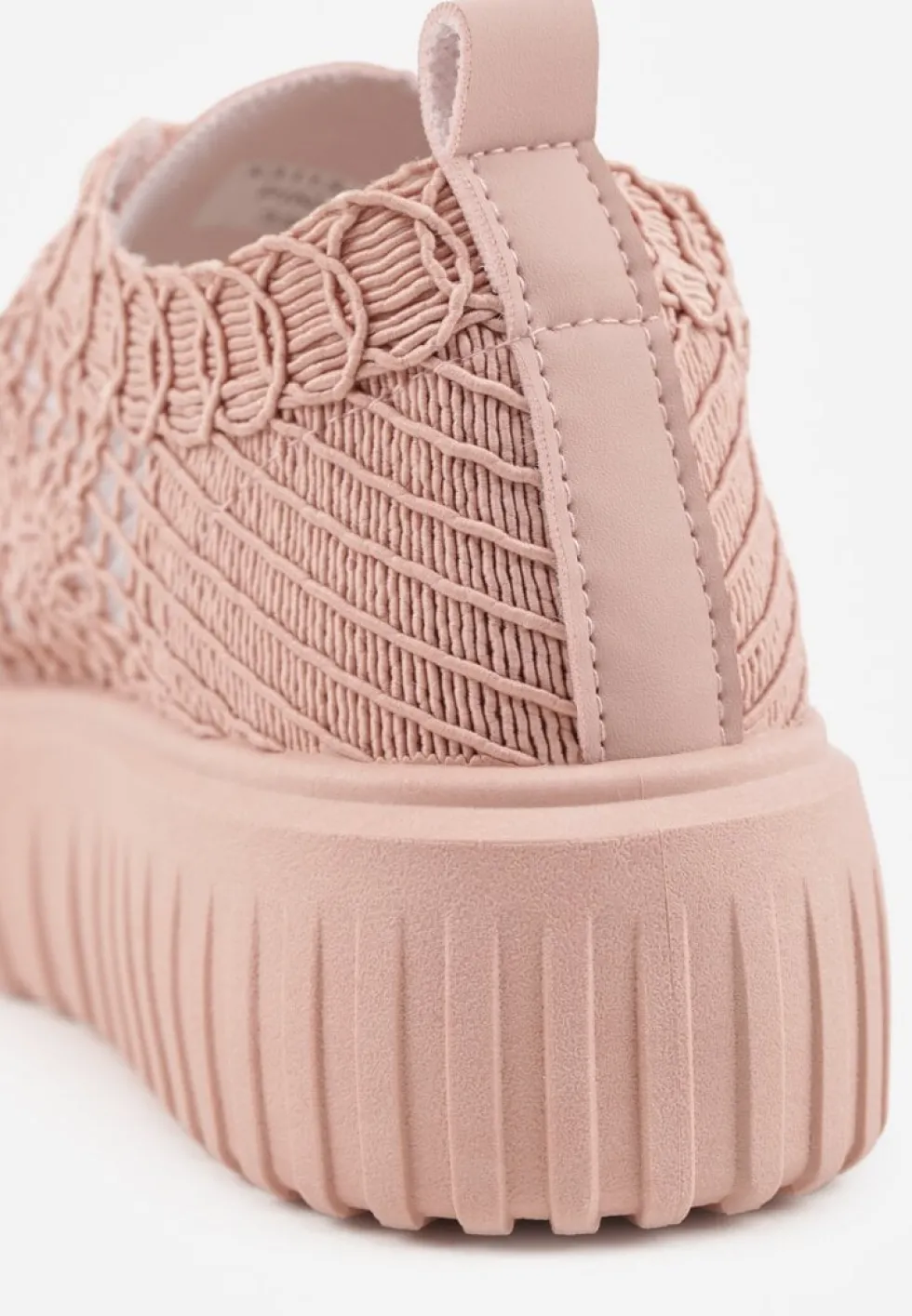 Różowe Sneakersy Vices na Platformie z Ażurową Cholewką Lumerise