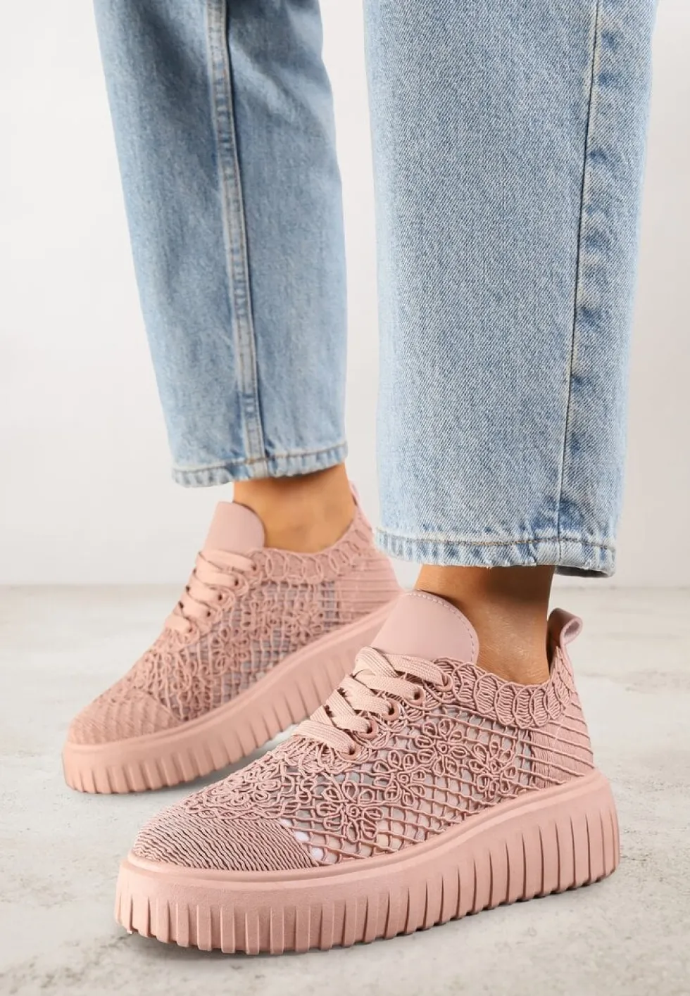 Różowe Sneakersy Vices na Platformie z Ażurową Cholewką Lumerise