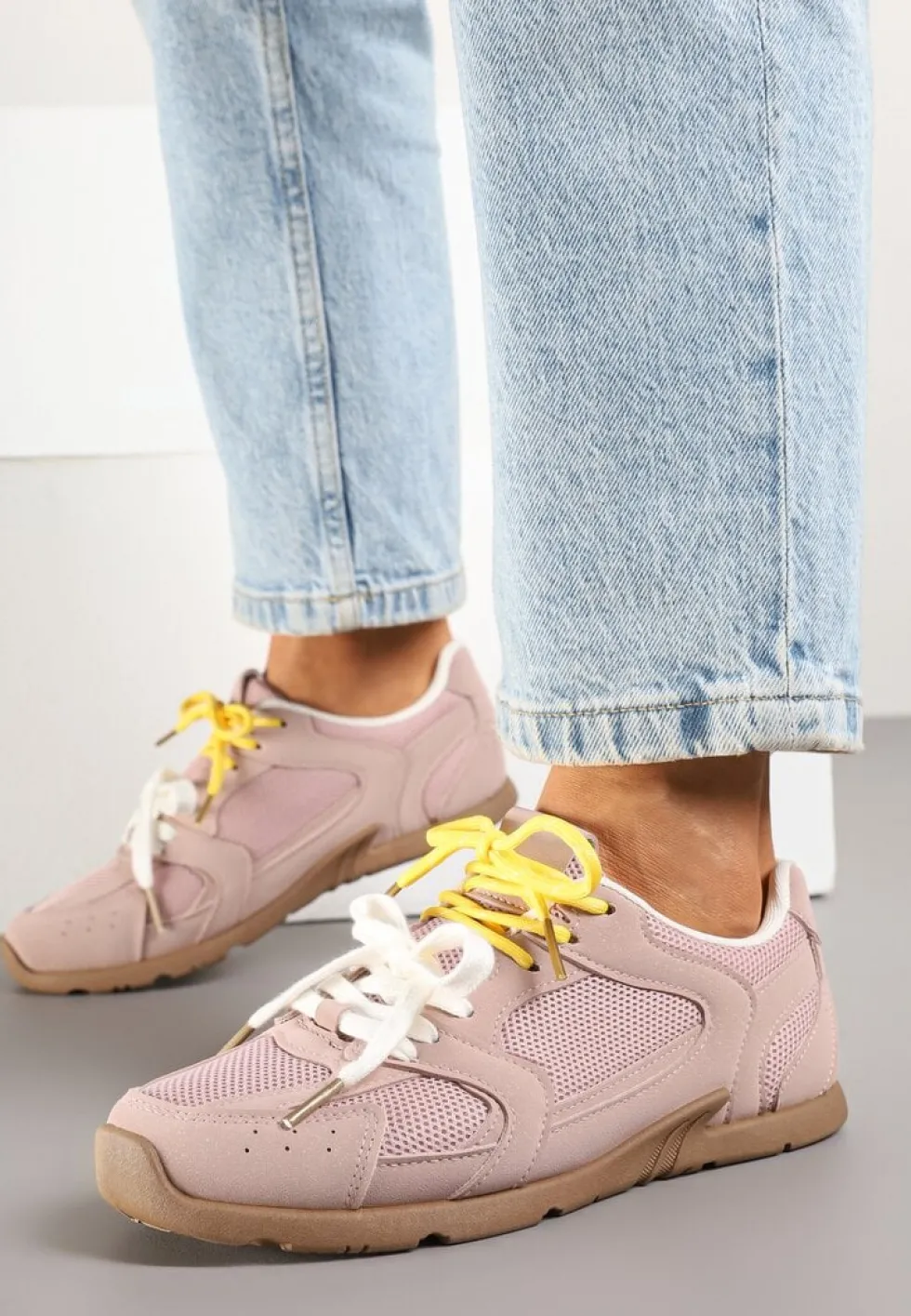 Różowe Sneakersy z Podwójnymi Sznurówkami Terfitra