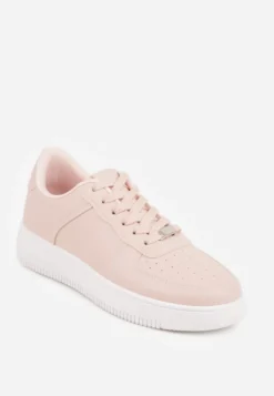 Różowe Sznurowane Sneakersy Ozdobione Perforacją Ellemisa