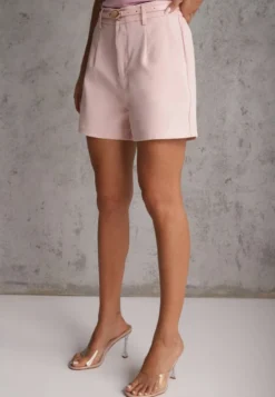 Różowe Szorty High Waist w Eleganckim Stylu z Cienkim Paskiem ze Sprzączką Rissarie