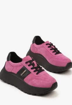 Różowo-Czarne Sneakersy na Platformie z Naturalnego Zamszu z Geometrycznym Wzorem i Napisem Latalissa