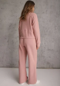 Różowy Komplet Dresowy Spodnie Wide Leg i Bluza na Suwak ze Stójką Milia
