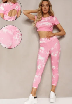 Różowy Komplet Sportowy z Printem Tie-Dye z Koszulką Cropped i Legginsami Davenia
