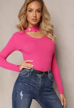 Różowy Sweter Golf z Ozdobnym Wycięciem Przy Dekolcie Erticia