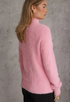 Różowy Sweter z Wełną i Dekoltem Półgolfem Deomiora