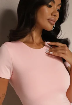 Różowy T-shirt Cropped z Wiskozą Efranessa