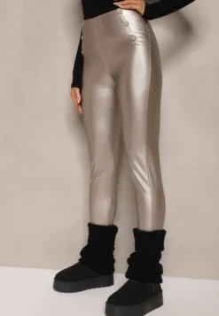 Srebrne Legginsy High Waist z Imitacji Skóry z Gumką w Pasie Ozdobione Guzikami Sinairis