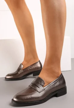 Srebrne Mokasyny w Stylu Loafersów z Wkładką ze Skóry Naturalnej Tykolina