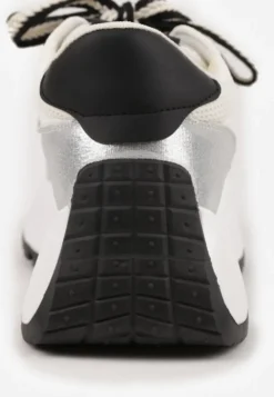 Srebrne Streetwearowe Sneakersy Chunky VICES na Platformie Ilnatea
