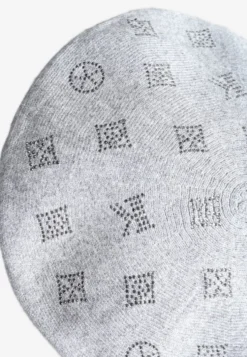 Szara Czapka Beret w Naszywki w Cyrkonie Nlaria