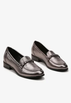 Szare Metaliczne Mokasyny Loafersy z Klamerką i Wkładką ze Skóry Naturalnej Vinterua