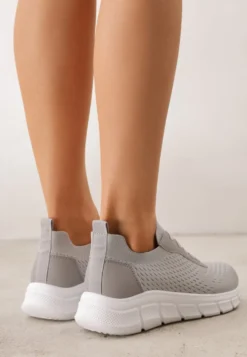 Szare Siateczkowe Buty Sportowe na Piankowej Podeszwie z Tłoczeniami Nisitia