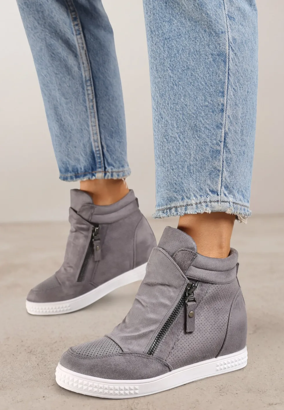 Szare Sneakersy na Koturnie Ozdobione Suwakiem Lilianis