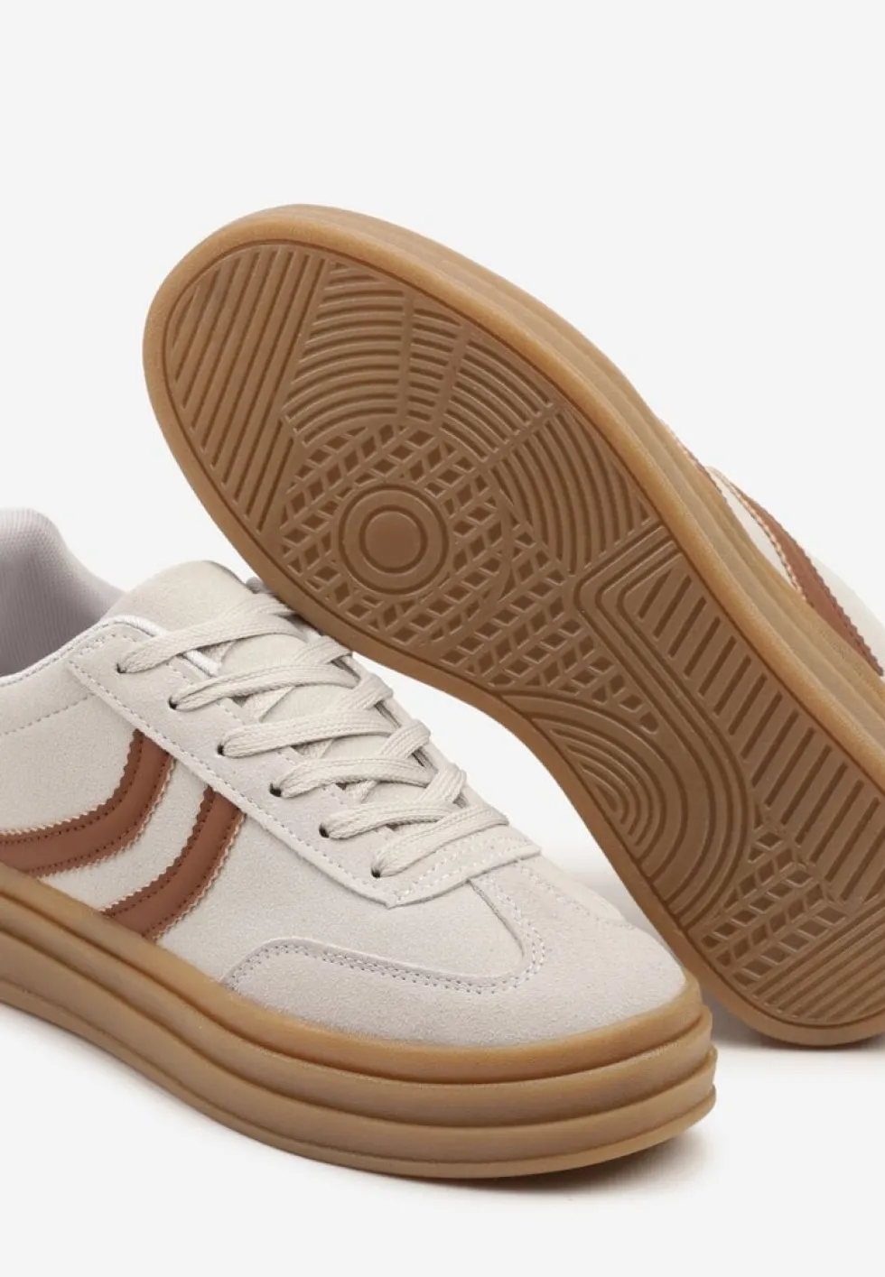 Szare Sneakersy Typu Kultowe Tenisówki na Grubej Podeszwie z Tłoczeniem Lisanitea
