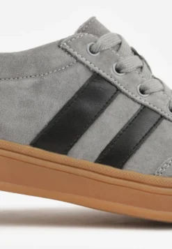 Szare Sneakersy ze Skóry Naturalnej z Geometrycznym Wzorem Zetisius