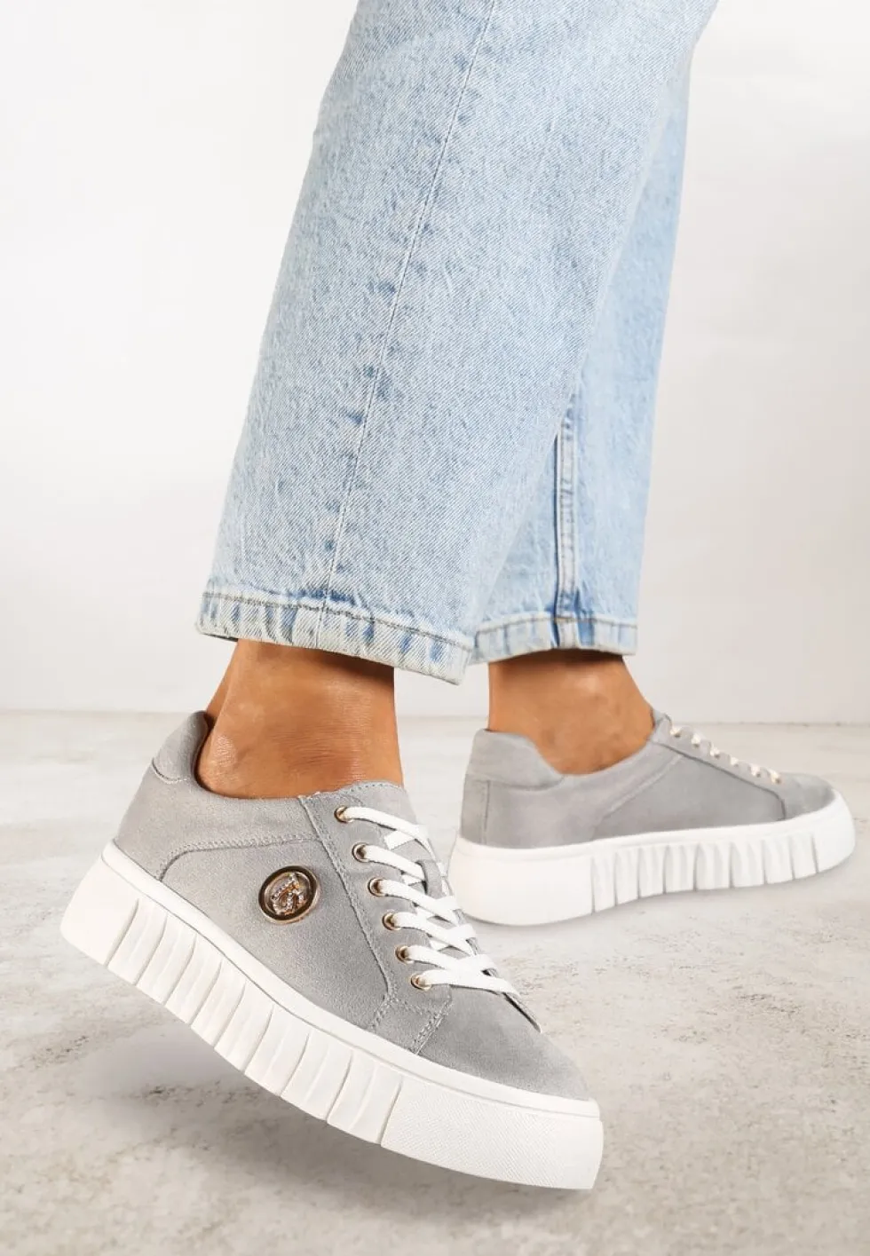 Szare Sznurowane Sneakersy Vices na Platformie z Tłoczeniem i Metaliczną Aplikacją Lavfedi