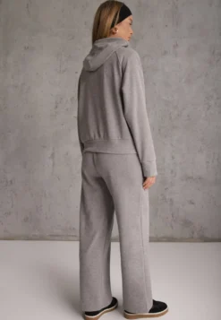 Szary Komplet Dresowy Spodnie Wide Leg i Bluza z Kapturem i Aplikacjami Nailena