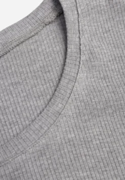 Szary T-shirt w Prążki z Marszczeniami po Bokach Nedala