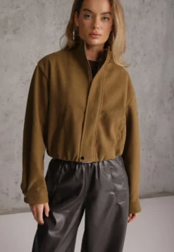 Zielona Kurtka Przejściowa Bomber Jacket ze Stójką z Wełną i Bawełną Bioneza