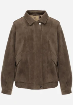 Zielona Kurtka Przejściowa w Stylu Vintage z Imitacji Zamszu z Klasycznym Kołnierzykiem i Kieszeniami Resch