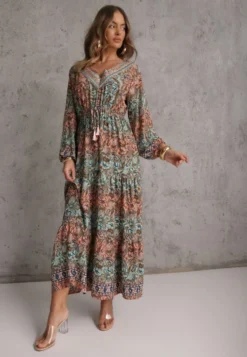 Zielona Sukienka z Dekoltem w V o Rozkloszowanym Fasonie w Print Paisley Akka
