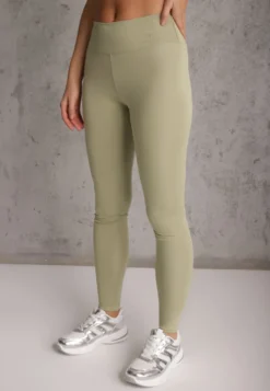 Zielone Legginsy Basic z Modelującą Wstawką w Pasie Liacan