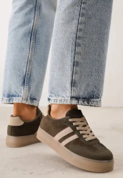 Zielone Sneakersy na Platformie w Stylu Tenisówek Ozdobione Paskami Ladia