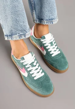 Zielone Sneakersy Skórzane w Stylu Tenisówek z Geometrycznym Motywem Erisane