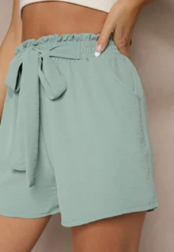 Zielone Szorty High Waist z Ozdobnym Wiązaniem i Gumką w Pasie Mevalena